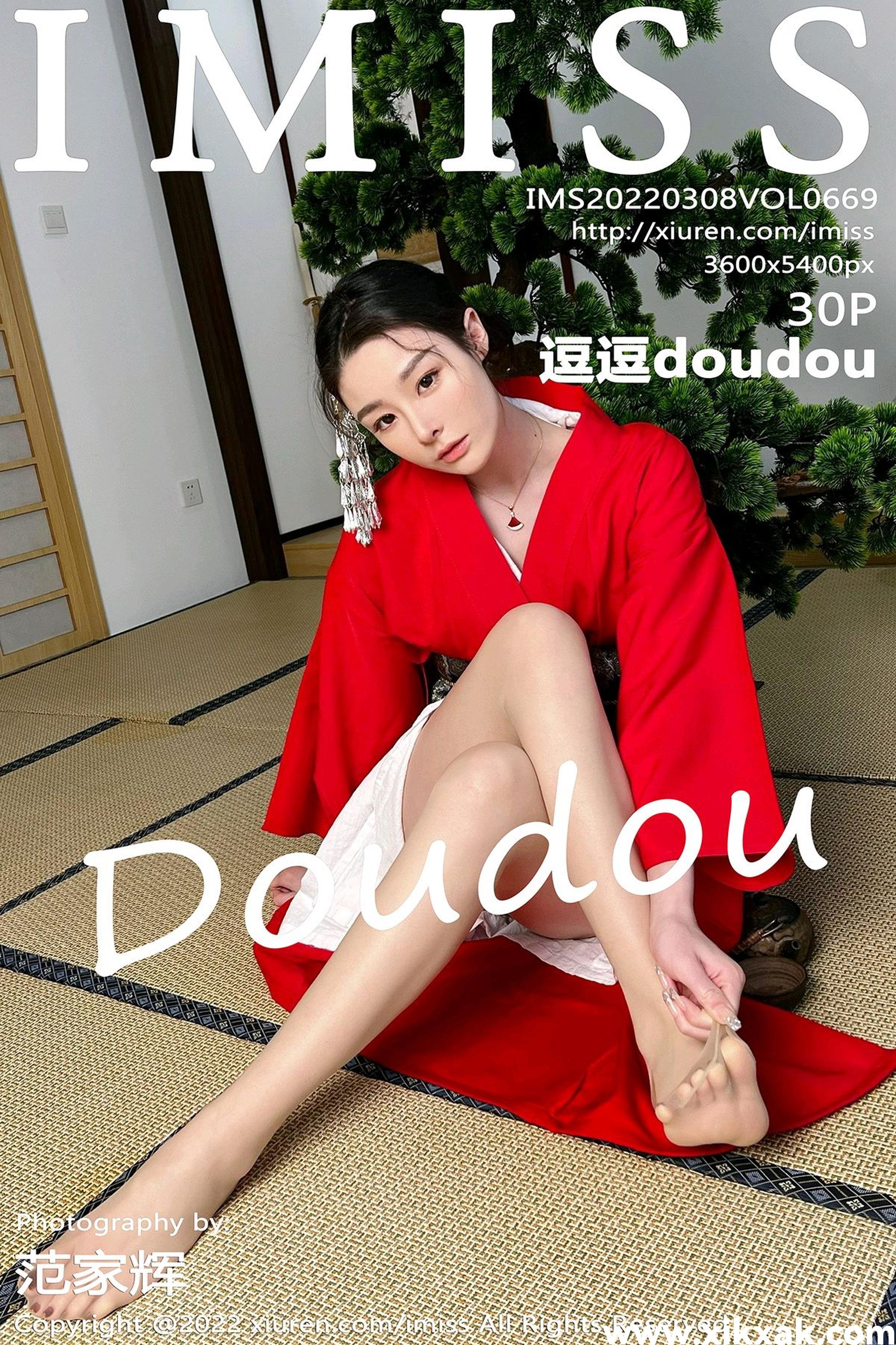 [IMiss爱蜜社]2022.03.08 VOL.669 逗逗doudou[301P]